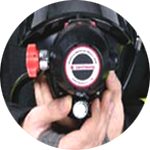 대기호흡장치를 '대기호흡'위치에 맞춘다.